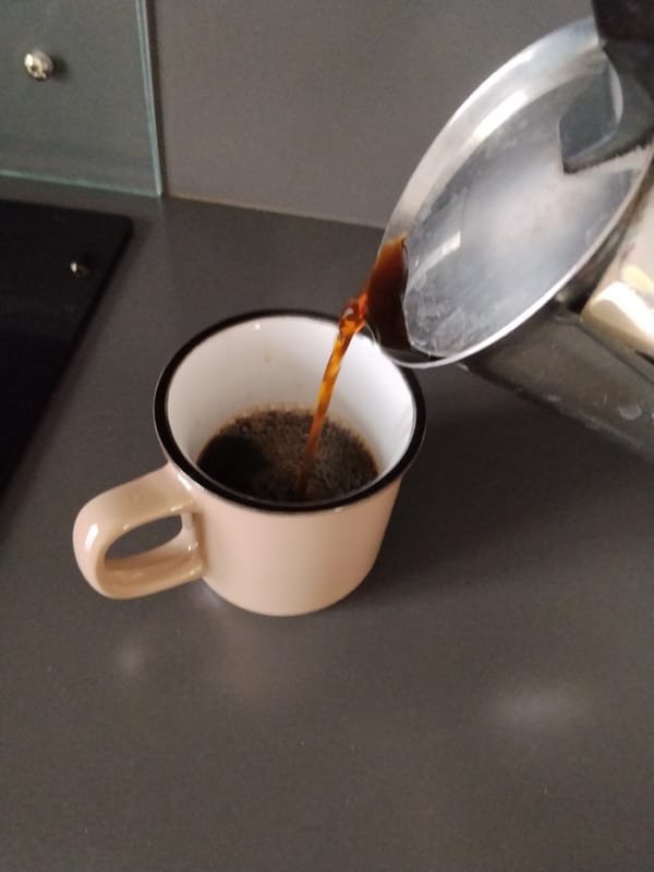 Morning domestic life documented across Bitonto households June 3rd