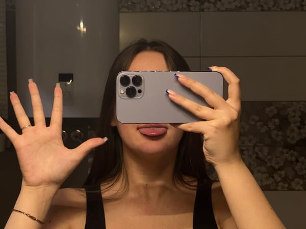 Nightclub selfies captured in Chaikovsky venue during evening hours