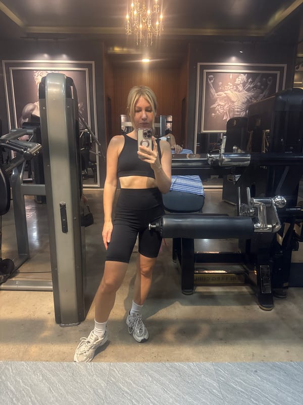 Woman documents morning gym workout in Nha Trang