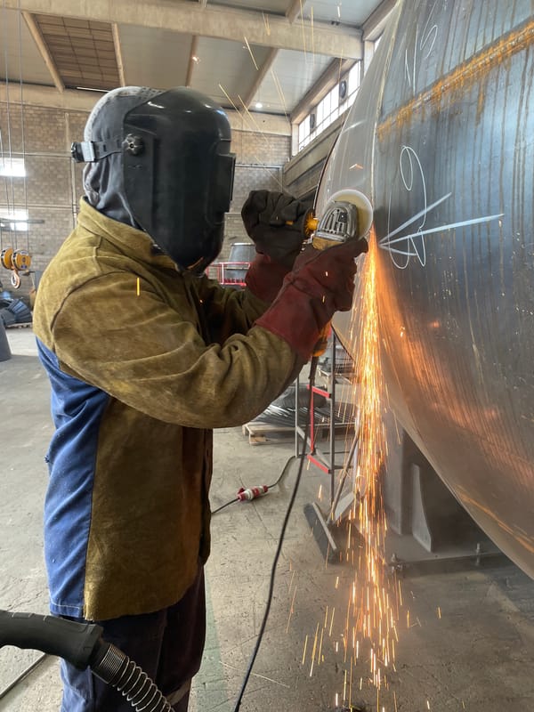 Early morning metalwork operations documented in Zaljevo industrial workshop