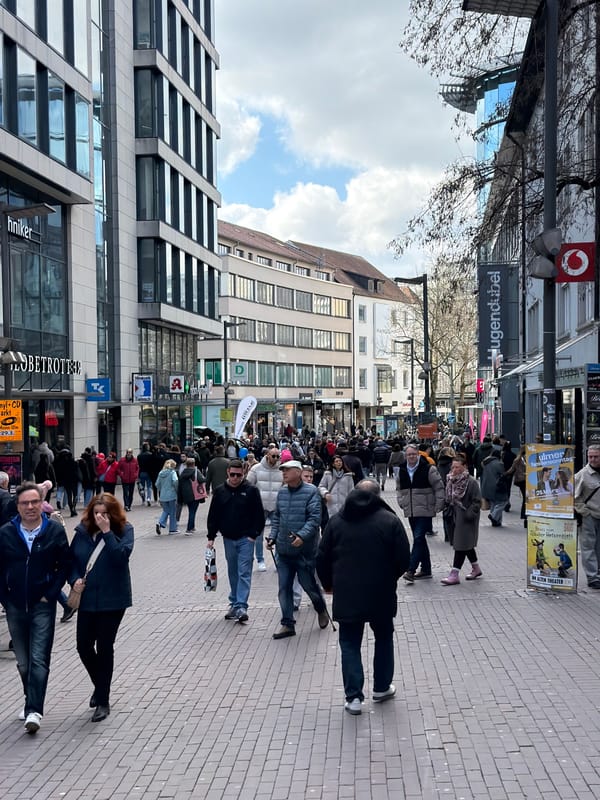 Busy pedestrian zone draws crowds in Ulm, Germany