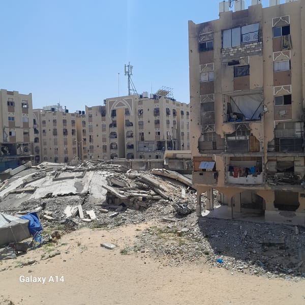 War damage and daily life documented in Khan Yunis