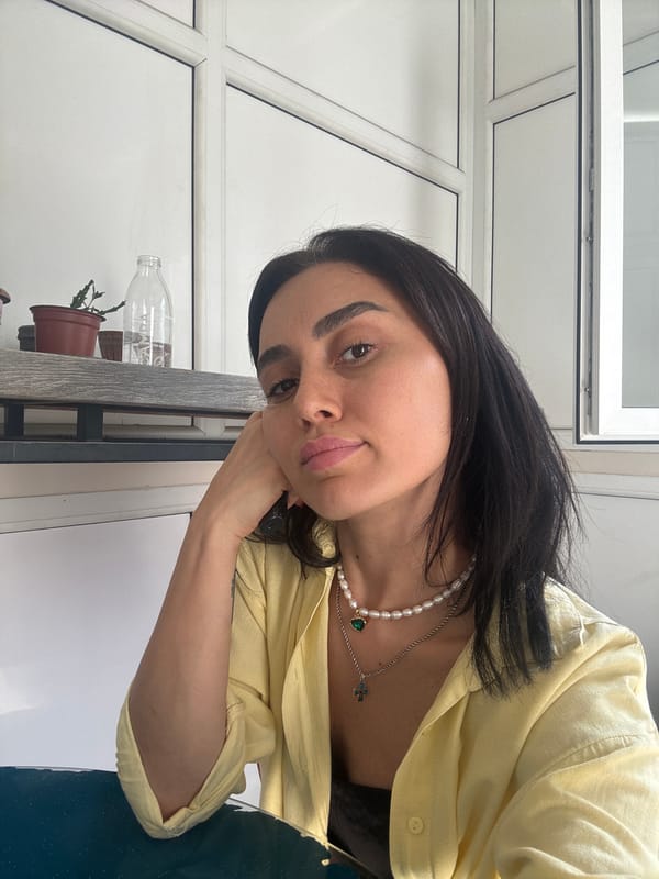 Midday moments at a Tbilisi café and desk