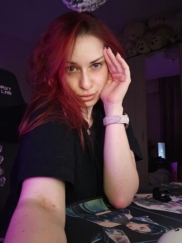 Woman photographed multiple times in Burgas gaming room setup