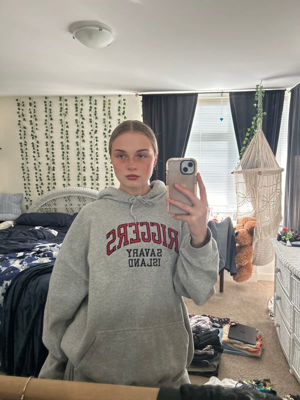 Woman takes bedroom selfies in Whistler late night