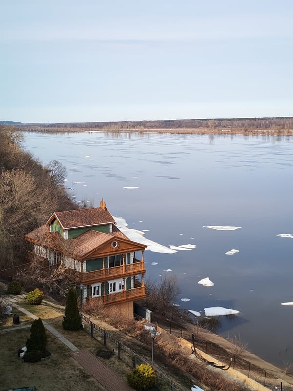 Spring ice breakup documented along Kama River in Sarapul