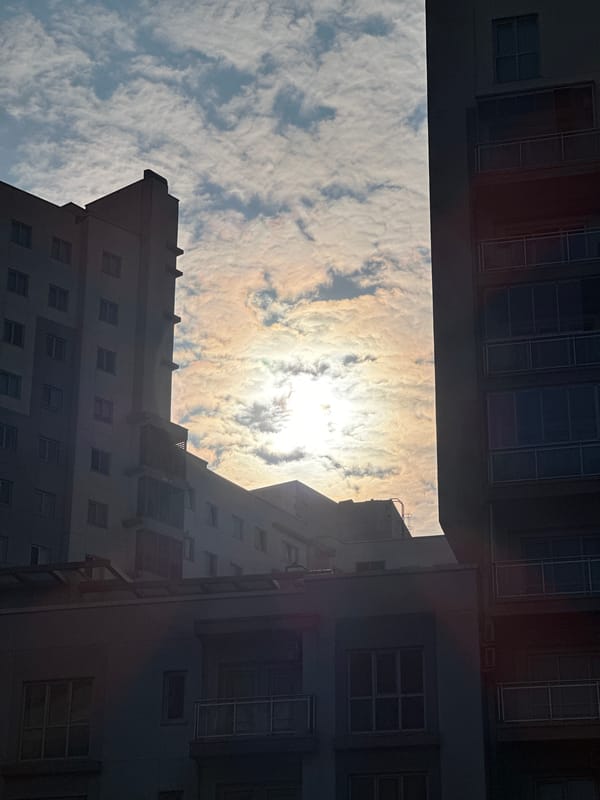 Woman's morning routine captured in Istanbul home