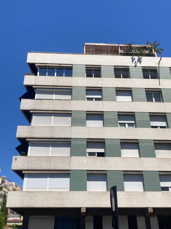 Street-level Barcelona: architecture, graffiti, and everyday details in Gràcia