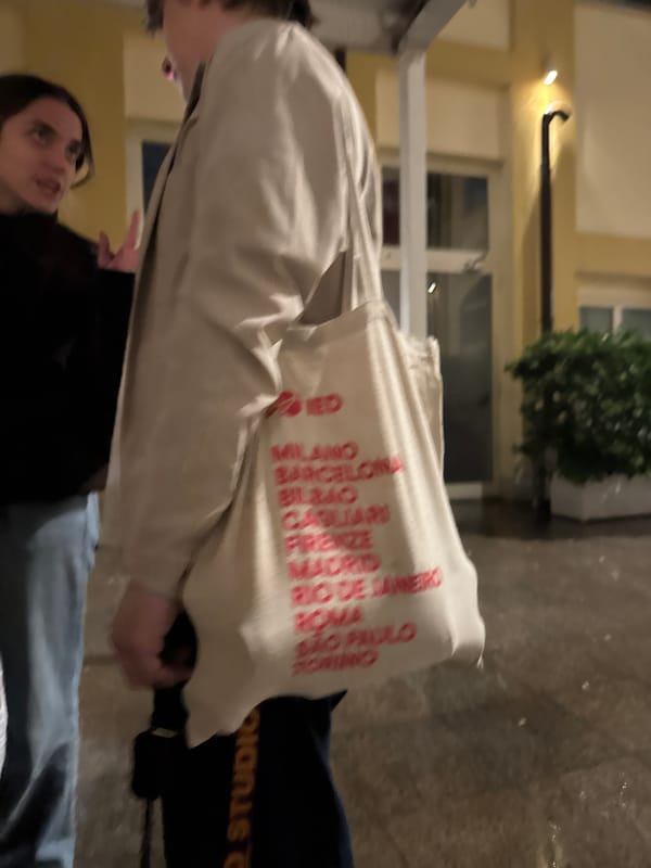 Person spotted with IED-branded tote bag in Milan
