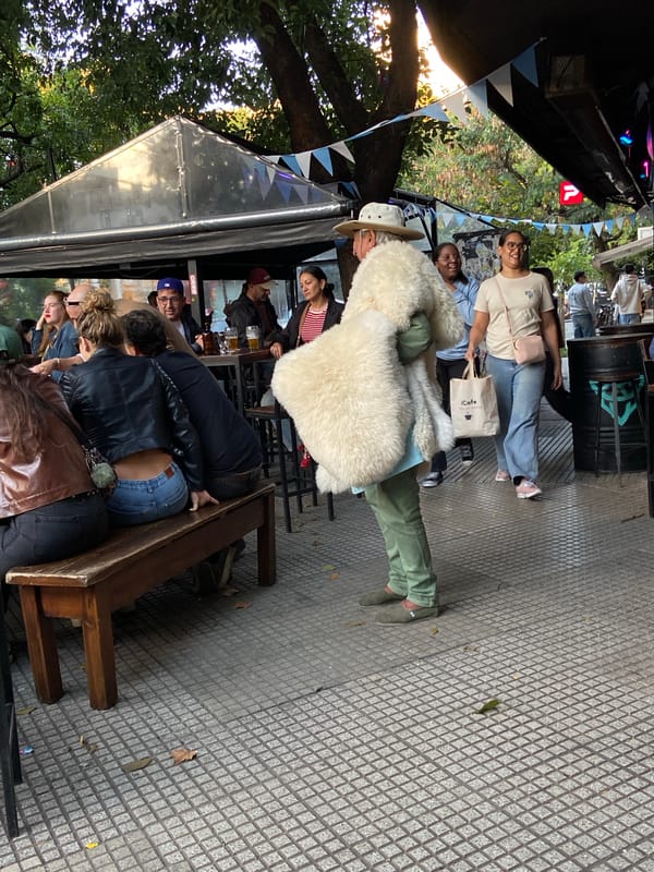 Evening dining scene captured at Buenos Aires outdoor restaurant