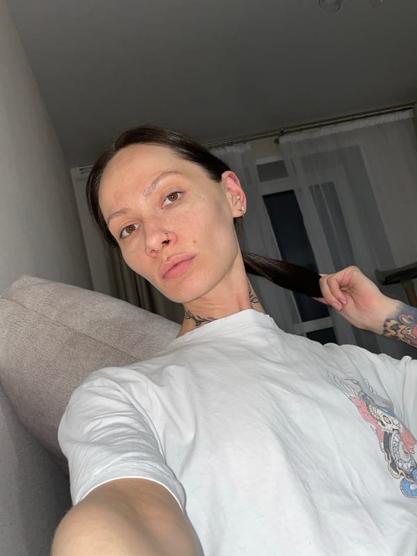 Woman in ponytail observed in Izhevsk, Russia