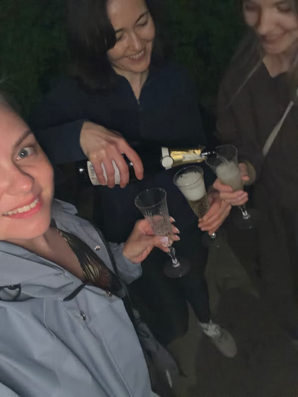 Nighttime champagne celebration captured in Votkinsk, Russia