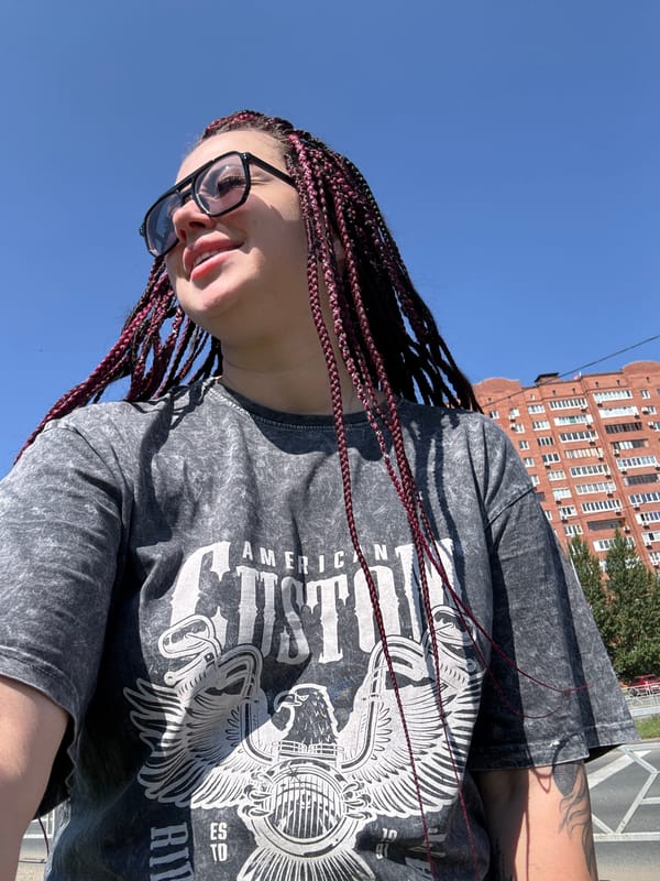 Sunny day selfies in Tolyatti, with a husky in tow.