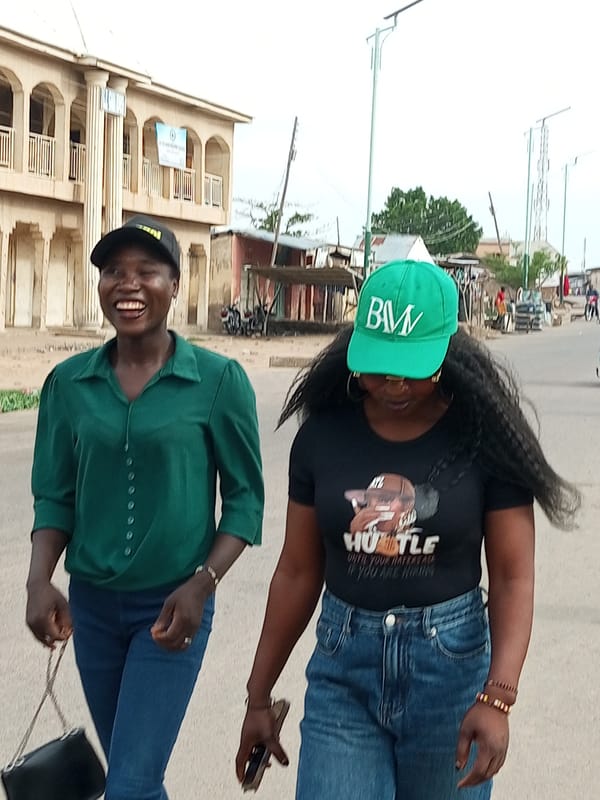 Daily street scenes and market activity in Arawa, Nigeria