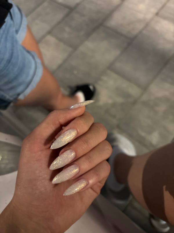 Nail art, sketches, and everyday scenes from Pleven