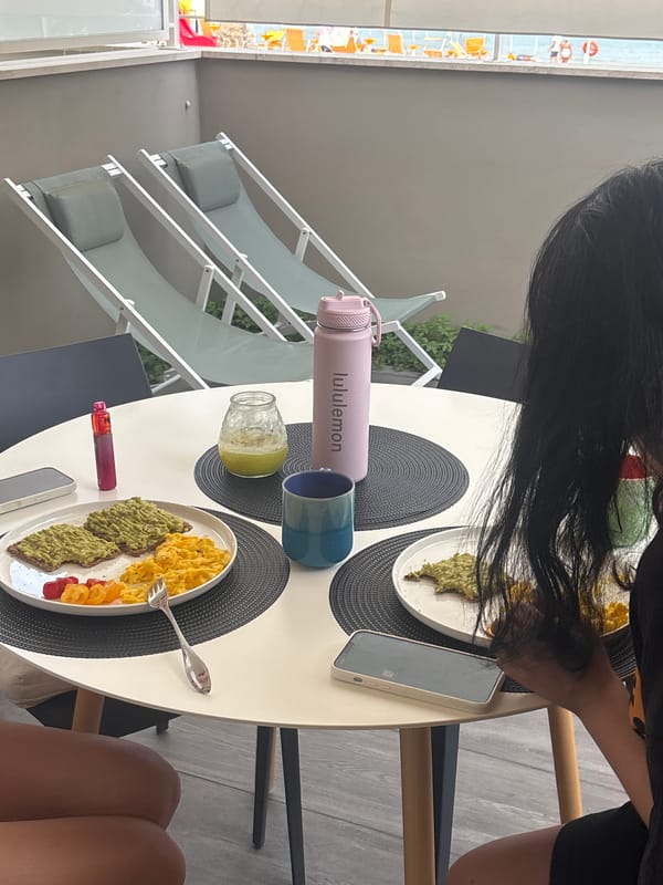 Balcony breakfast with coastal views in Cupra Marittima