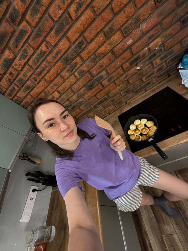 Early morning domestic life captured in Chaikovsky home
