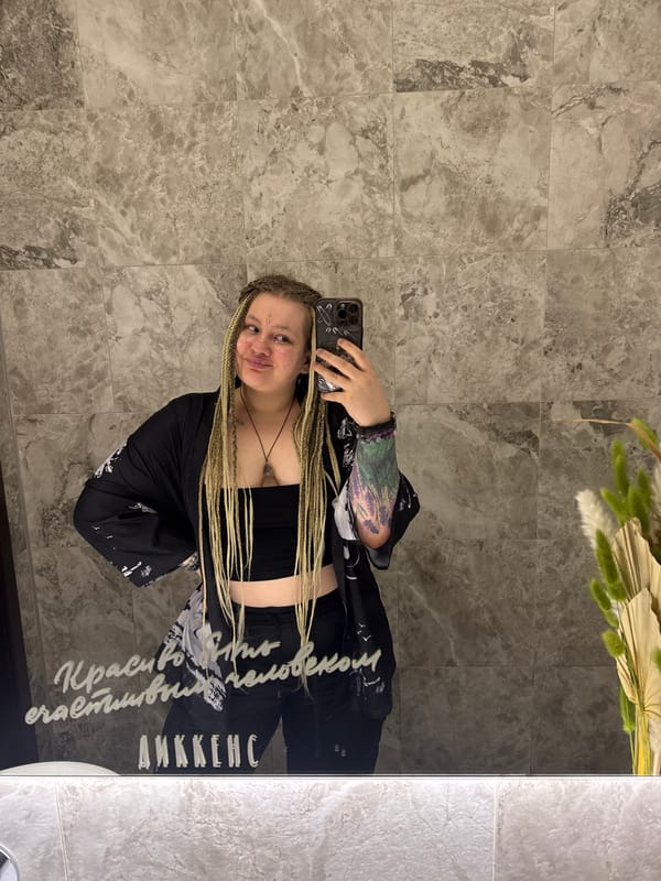 Woman documents night out at Saratov restaurant venue