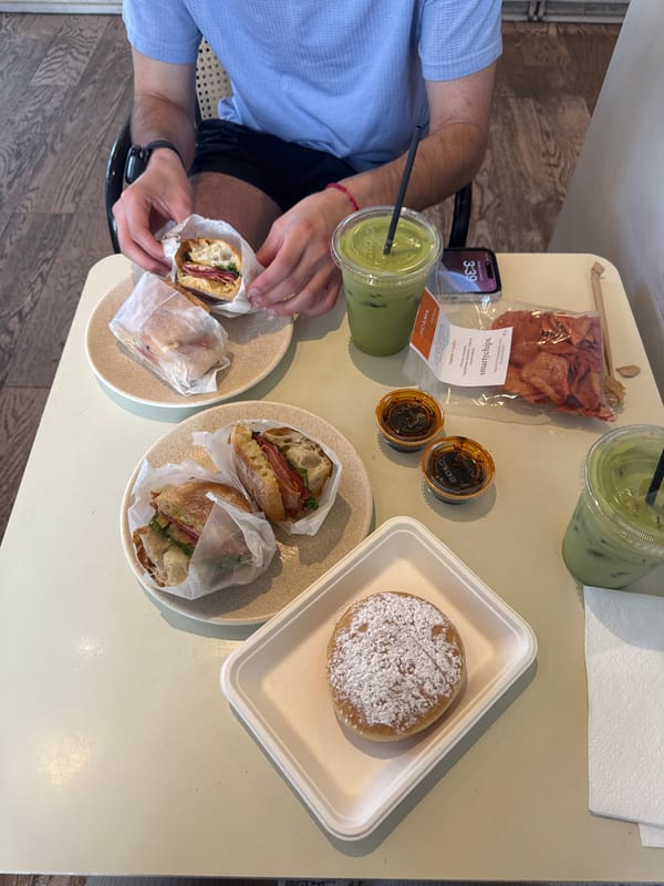 Café spread in San Pedro Garza García: matcha lattes and sandwiches