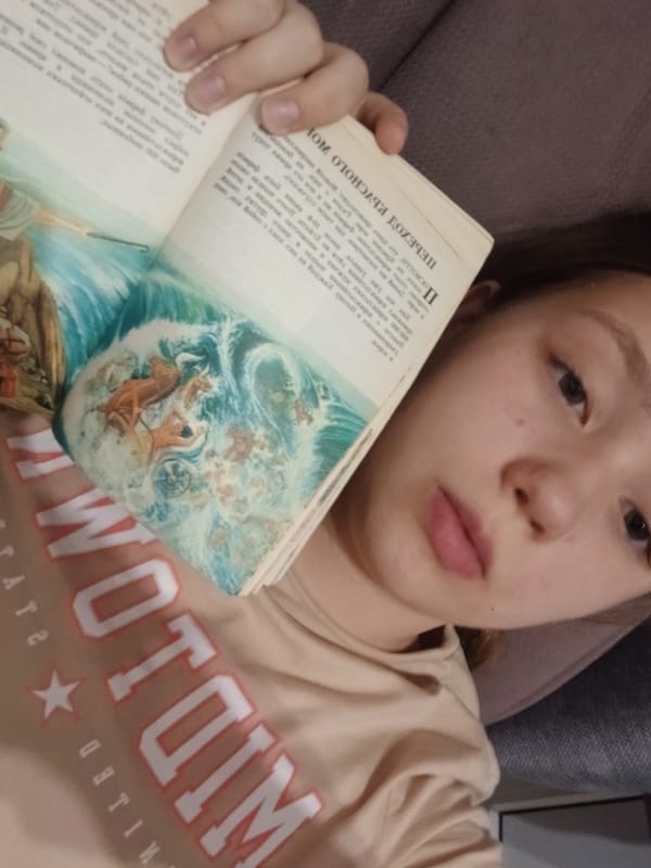 Reading session and indoor moments captured in Krasnodar