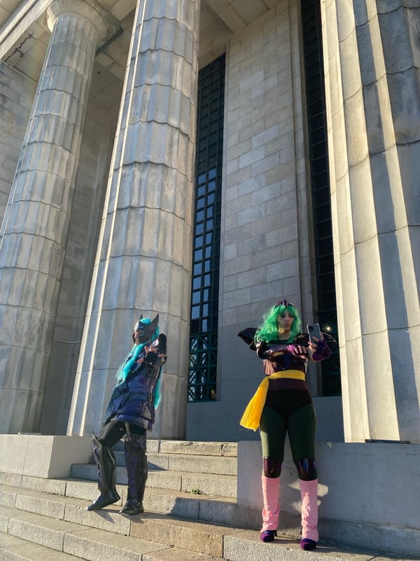 Costumed pedestrians spotted in Buenos Aires during evening hours