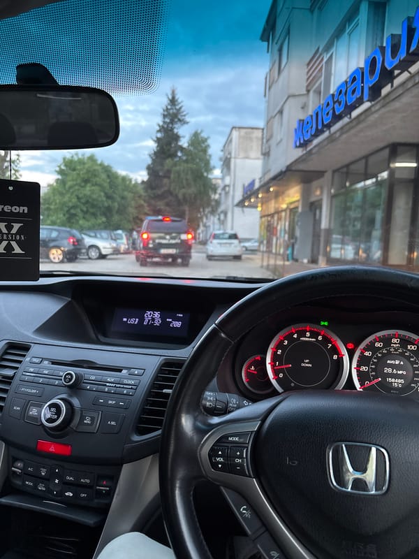 Anonymous driver documents afternoon journey through Zlatograd, Bulgaria