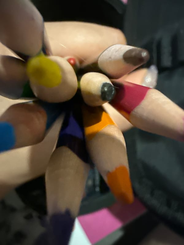 Dmitrov residents capture daily moments, art supplies, mobile photography