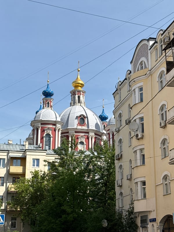 Morning views capture Moscow's historic Orthodox churches
