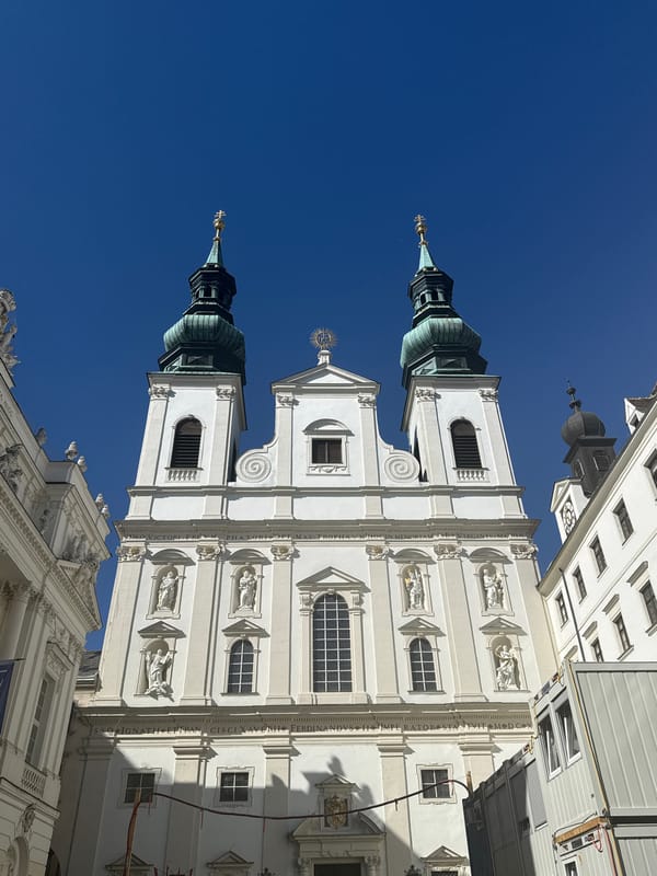 Afternoon walk through Vienna's historic center, summer 2026