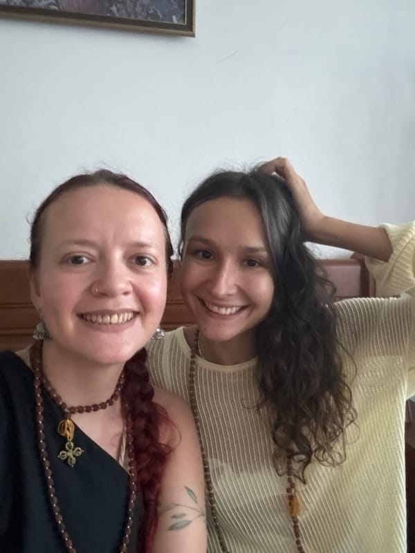 Friends and ritual ceremony moments captured throughout the day