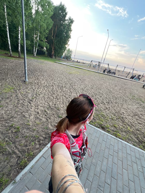 Quiet day in Chaikovsky with cat, waterfront walks, sunset