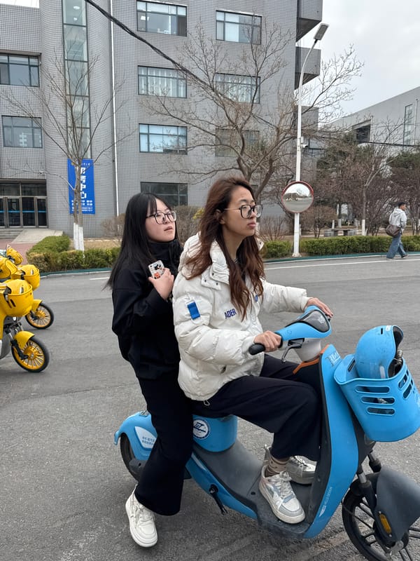 Early morning street activity captured in Zhongtun, China
