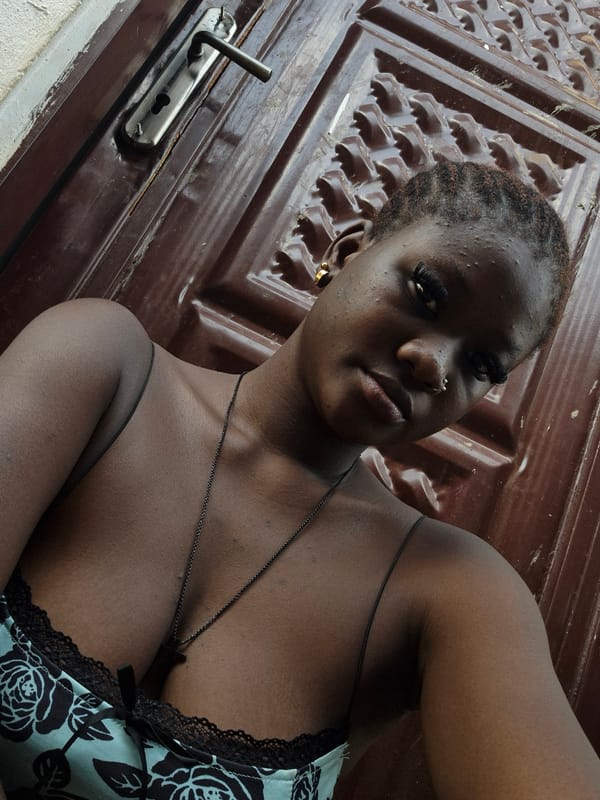 Woman photographed in portrait session in Yelwa, Nigeria