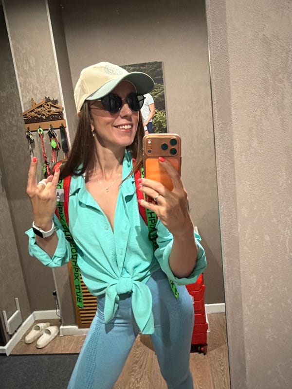 Birobidzhan day: mirror selfies, cycling, and daisy photo session