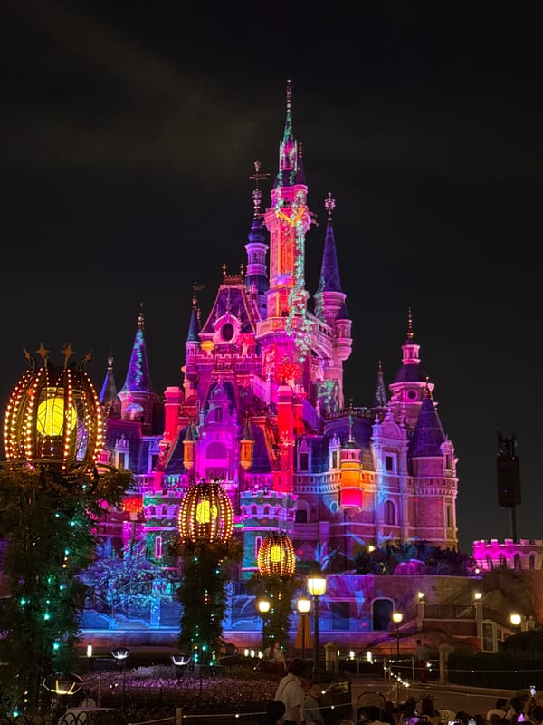 Colorful light show transforms a Pudong castle at night