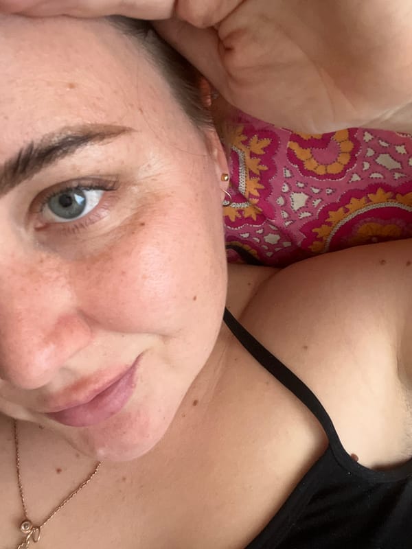 Spring portraits and dandelions captured in Chaikovsky, Russia