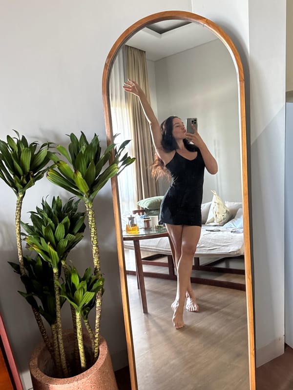 Mirror selfie session in a North Kuta bedroom, Bali