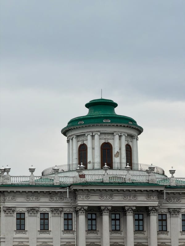 An afternoon stroll through Moscow's historic city center