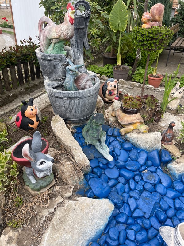 Private garden and home features documented in Somovit, Bulgaria