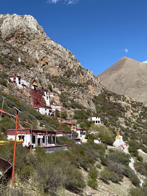 Tibetan cliff monastery Drak Yerpa documented by witnesses