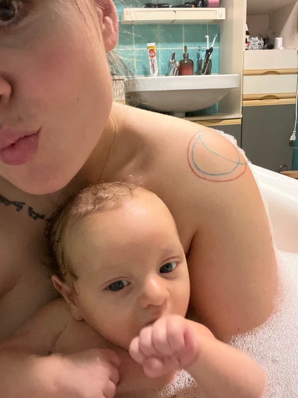 Family bath time documented in Wüstenrot, Germany