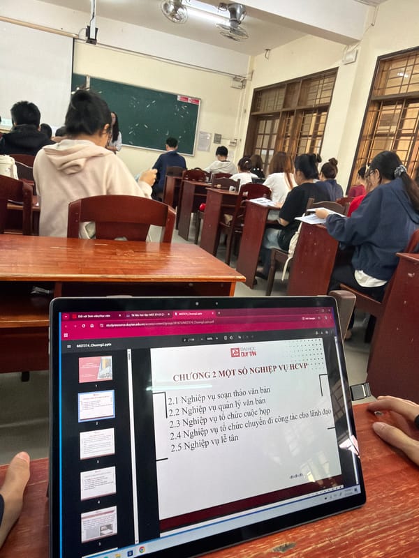 Late night lecture session at Duy Tan University