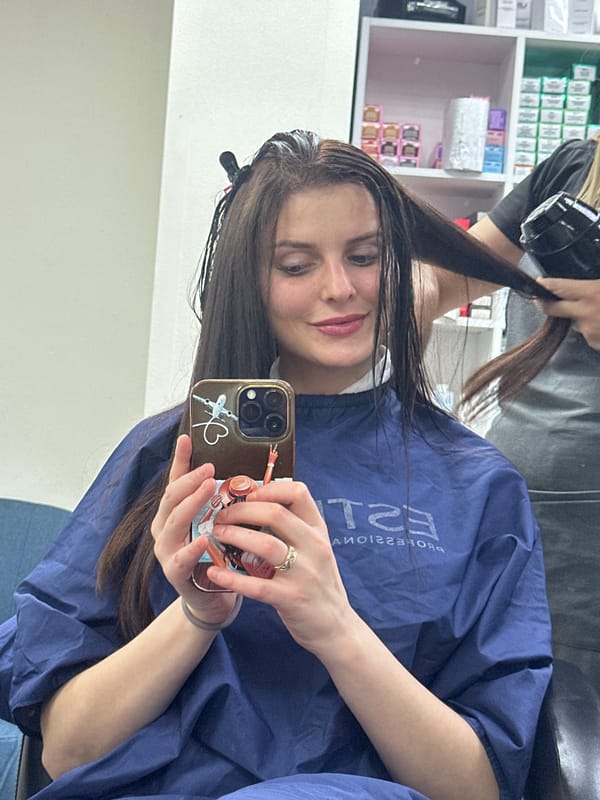 Afternoon hair salon session, selfies and styling included