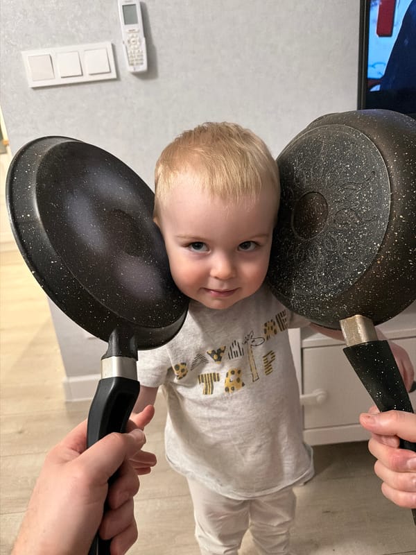 Votkinsk residents share daily life moments across city