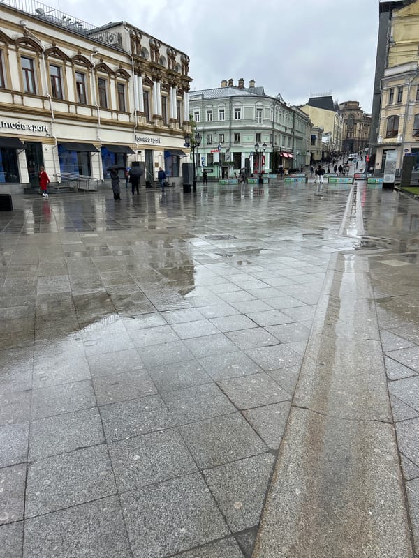Rainy morning captured around Moscow's Bolshoi Theatre district