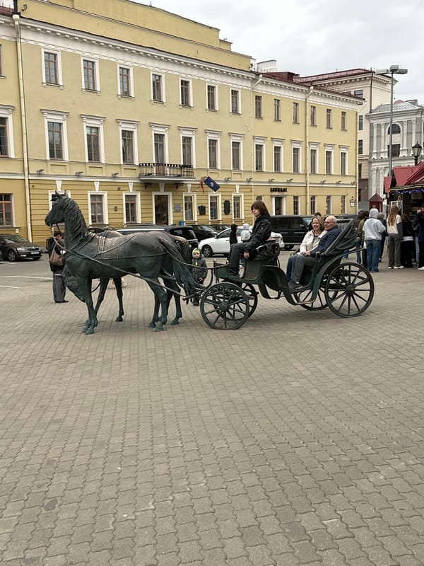 Routine street life documented across central Minsk intersections