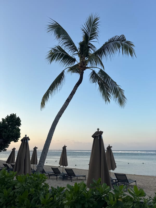Beachfront life along Kuta Selatan's shore
