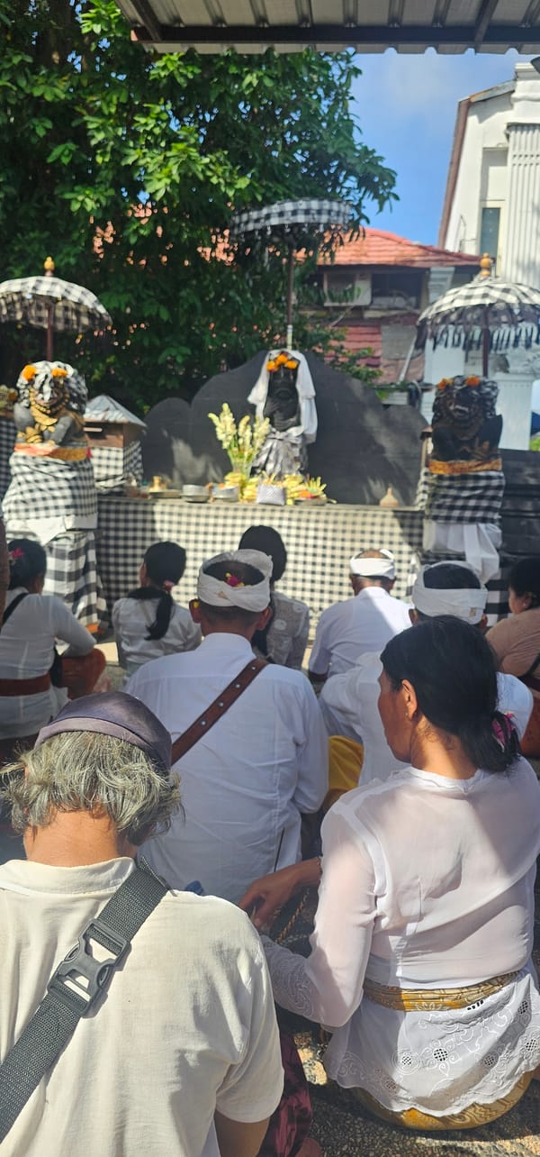 Morning Hindu ceremony observed at Balinese temple in Kuta