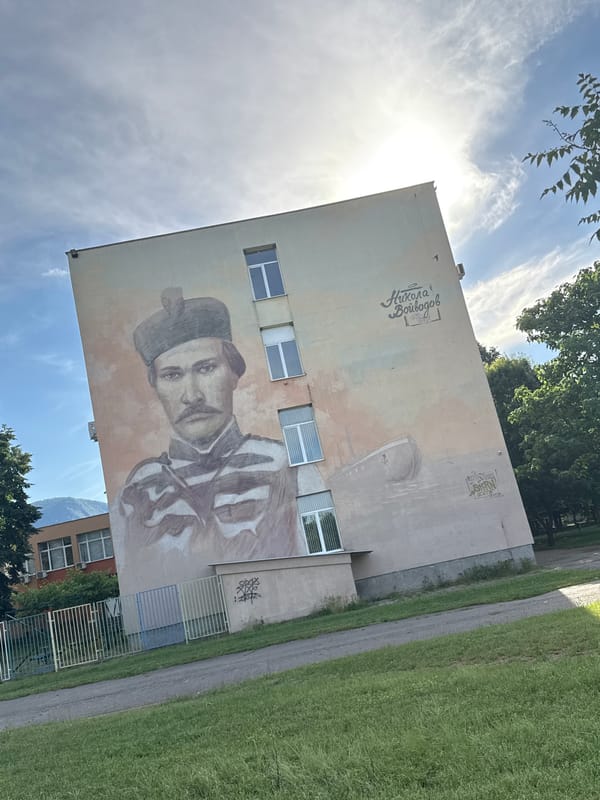 Sunny afternoon walk captures murals and parks in Vratsa, Bulgaria