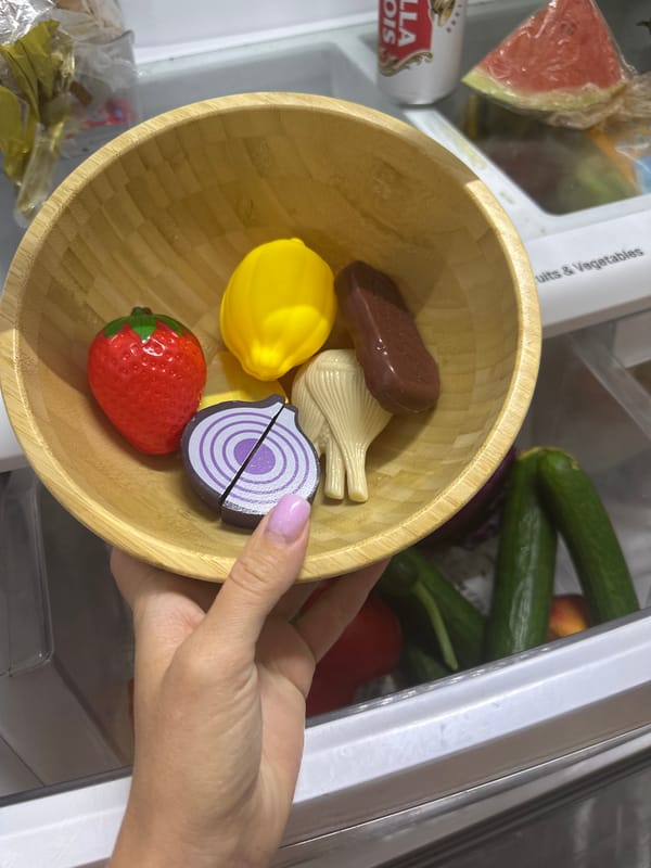 Toy food set in a wooden bowl, Petah Tikva